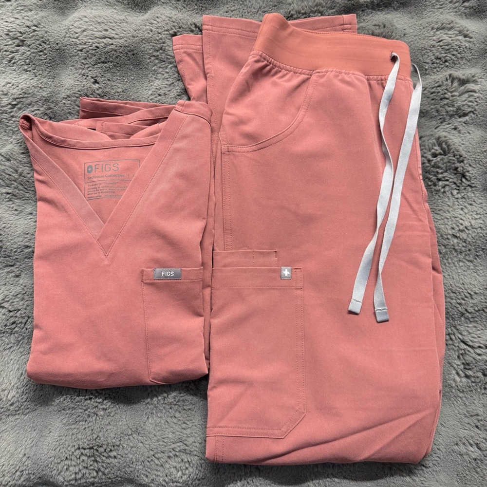 FIGS Mauve Scrubs
